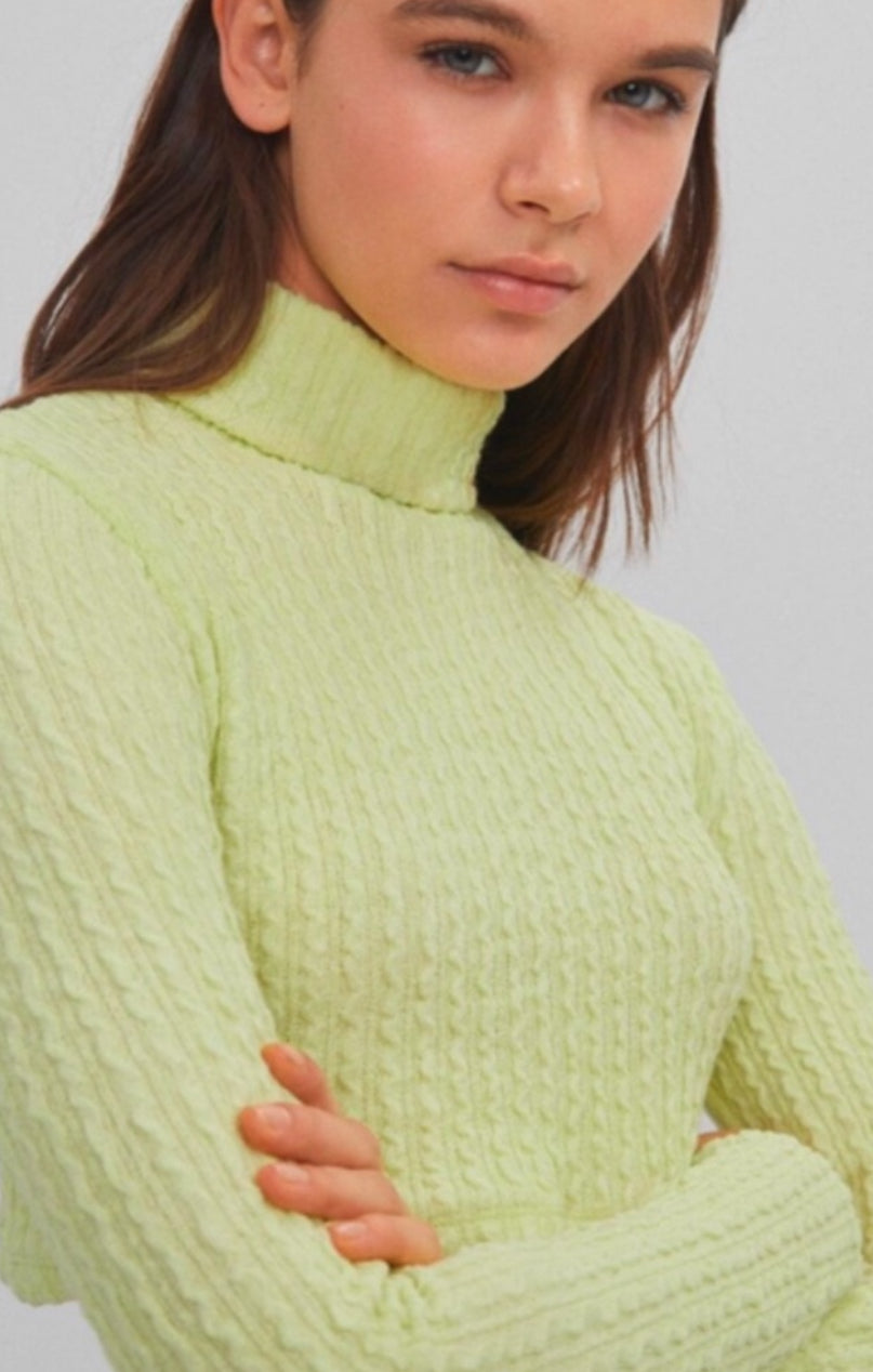 BERSHKA CroppedTurtleneck Sweater