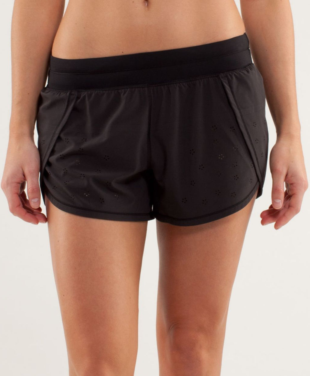 Lululemon Run: Breeze By Short *Laser
Cut Black