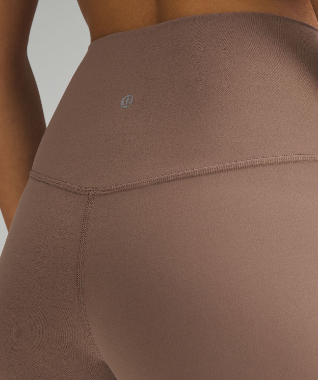 Lululemon Align High-Rise
Short 6"