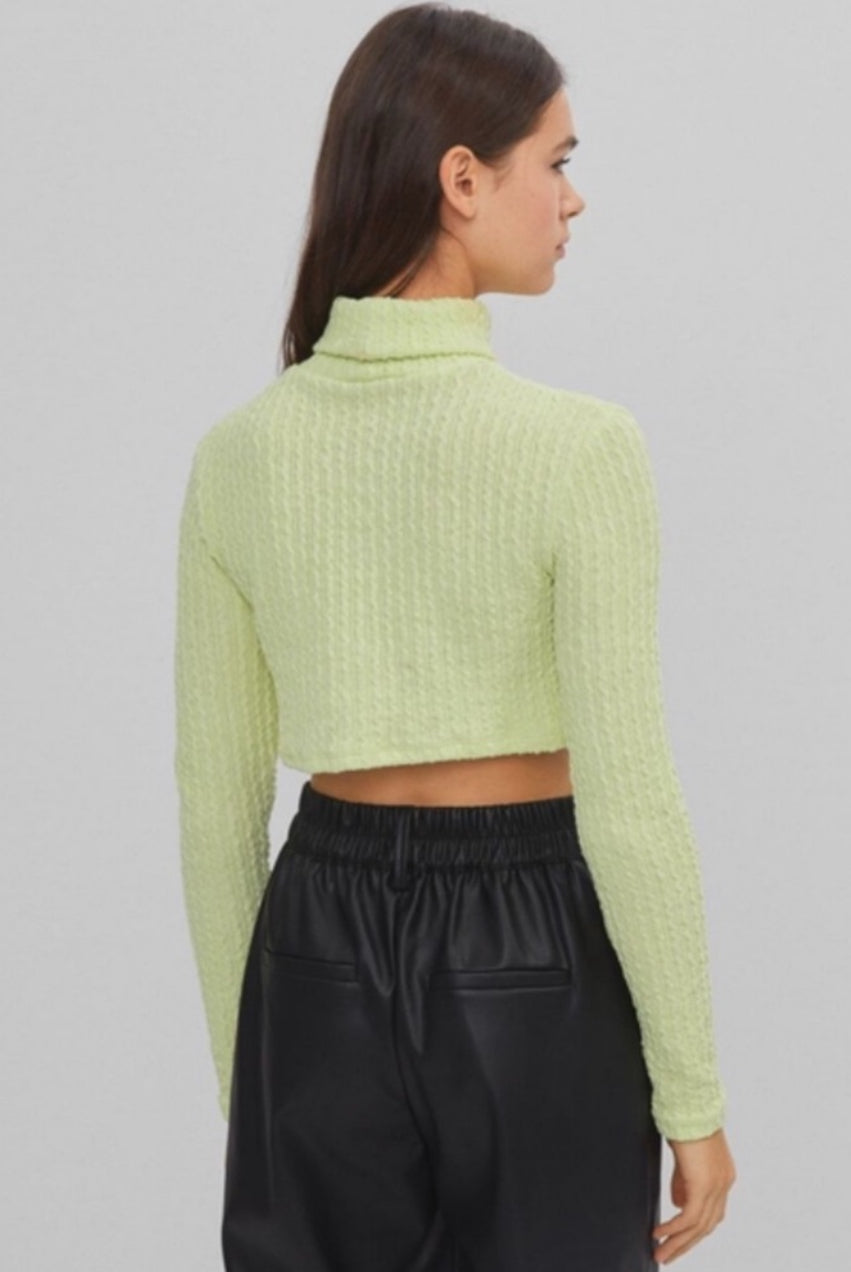 BERSHKA CroppedTurtleneck Sweater