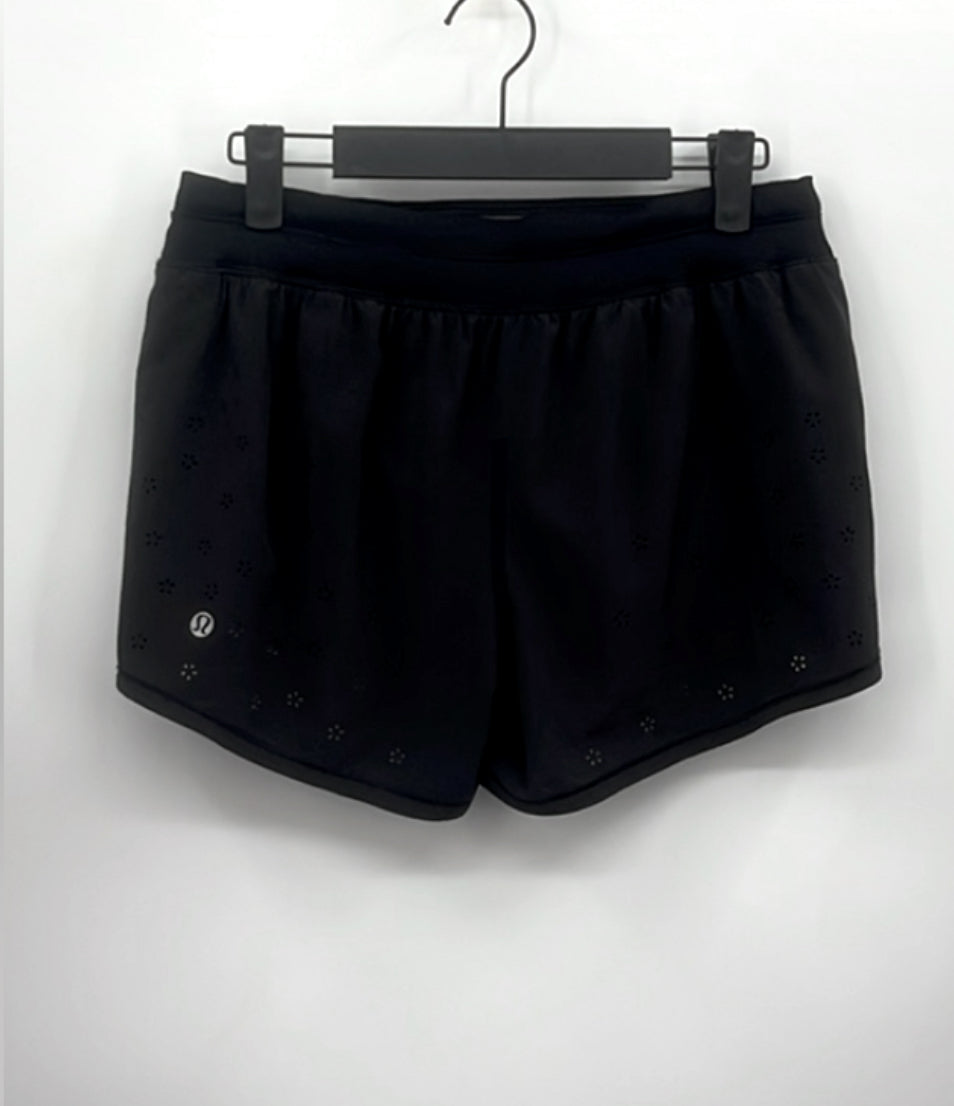 Lululemon Run: Breeze By Short *Laser
Cut Black