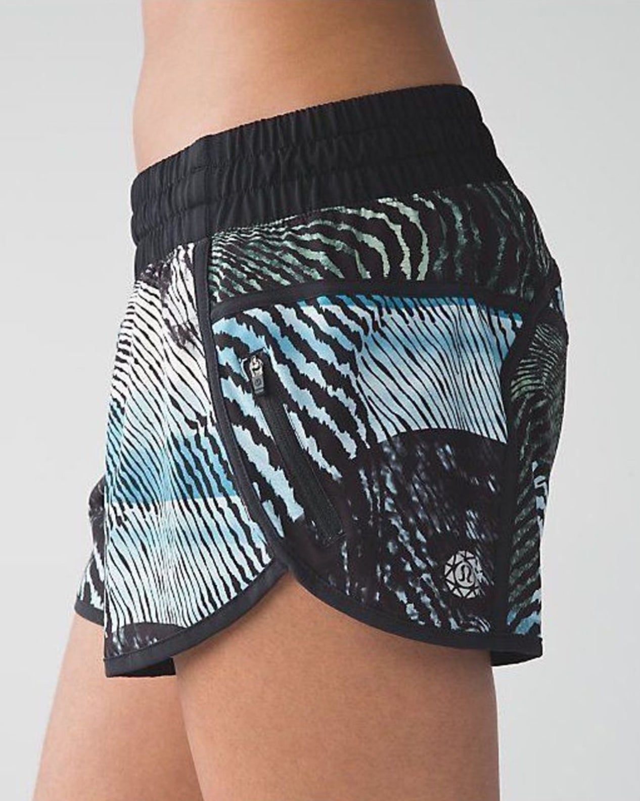 Lululemon Seawheeze Tracker Short III