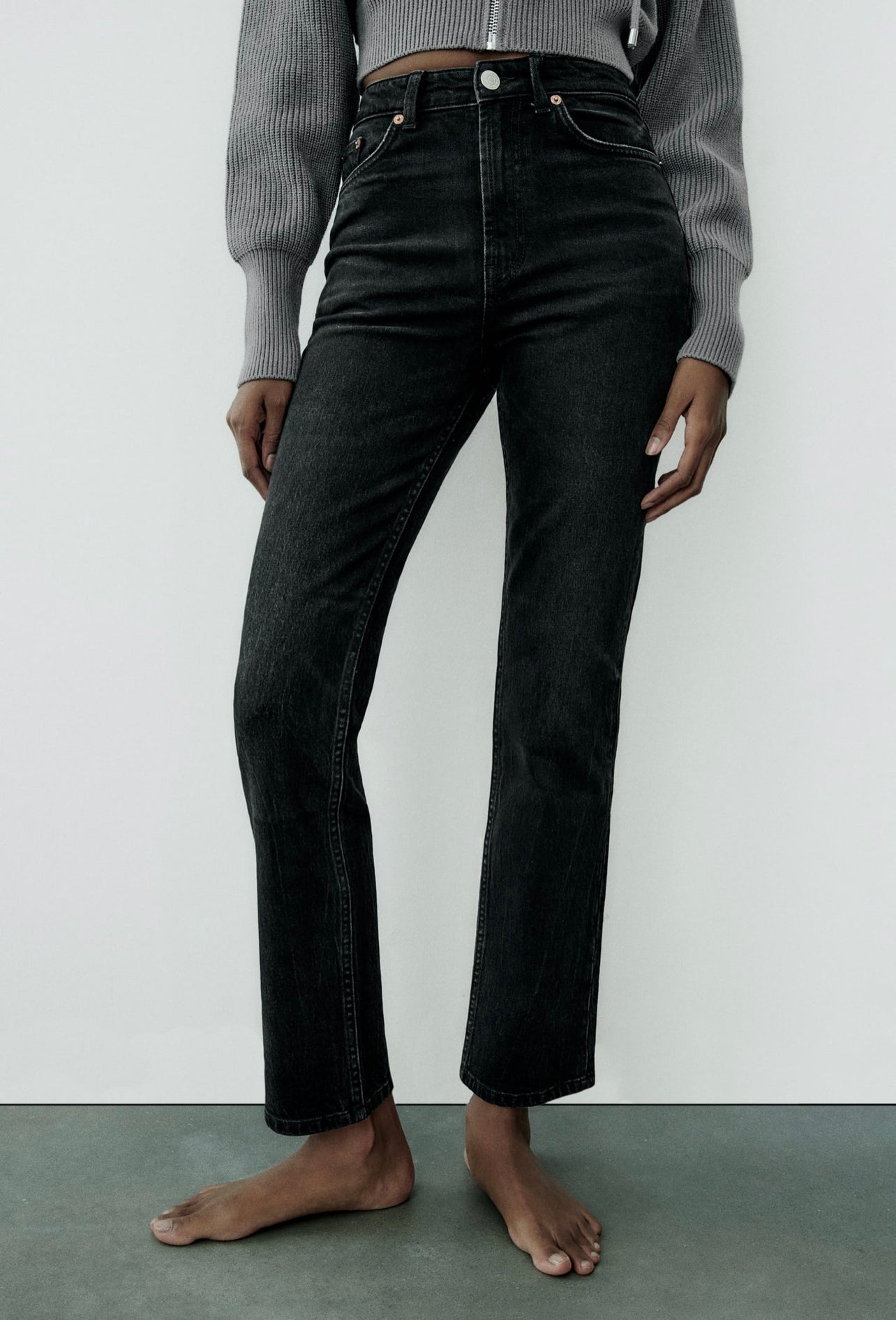 Zara Stove Pipe Highrise Ankle Length Jeans