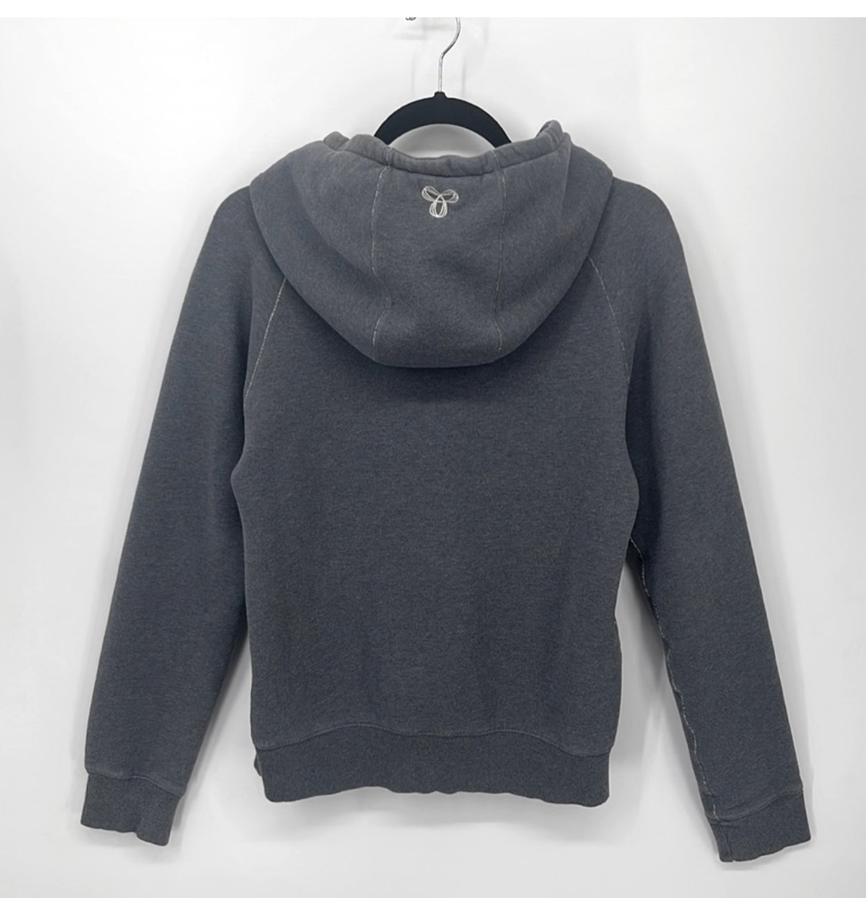 Sweat à capuche Aritzia TNA