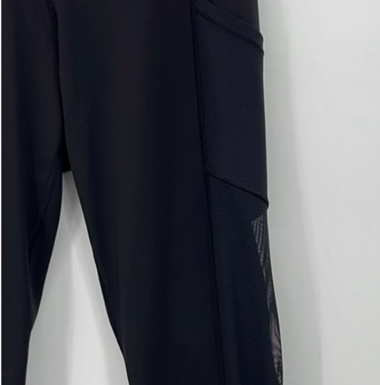 Lululemon High Rise Mesh Panel Leggings