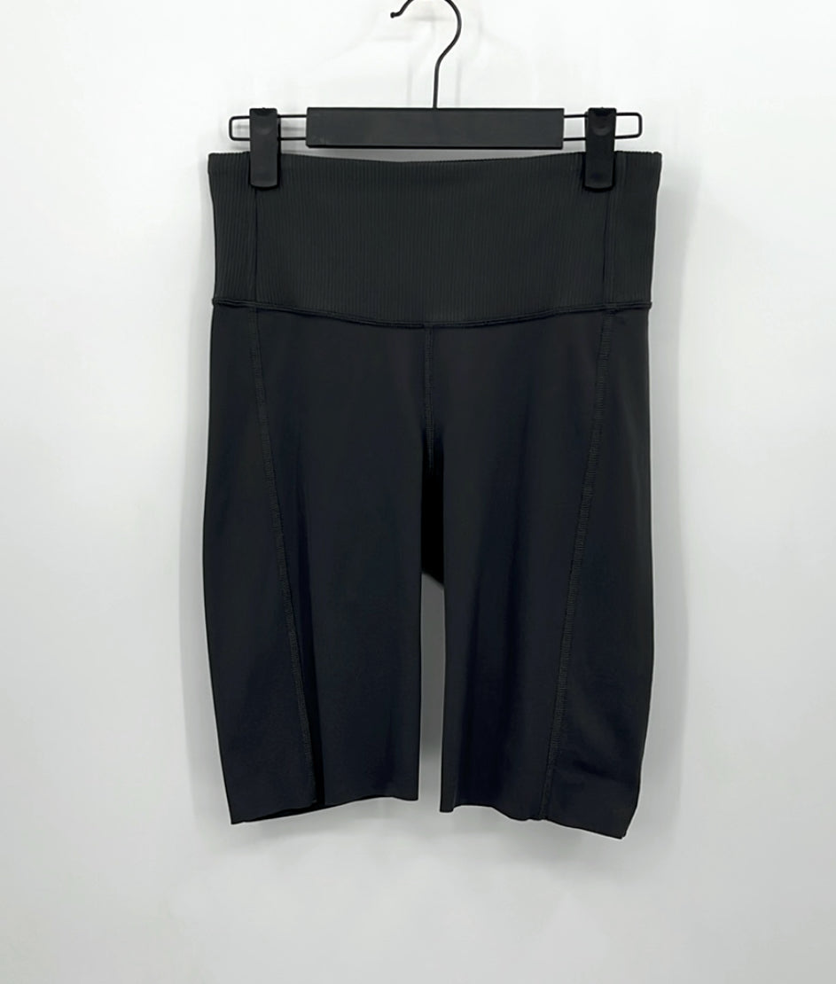 Lululemon Train Free High-Rise Short 10"