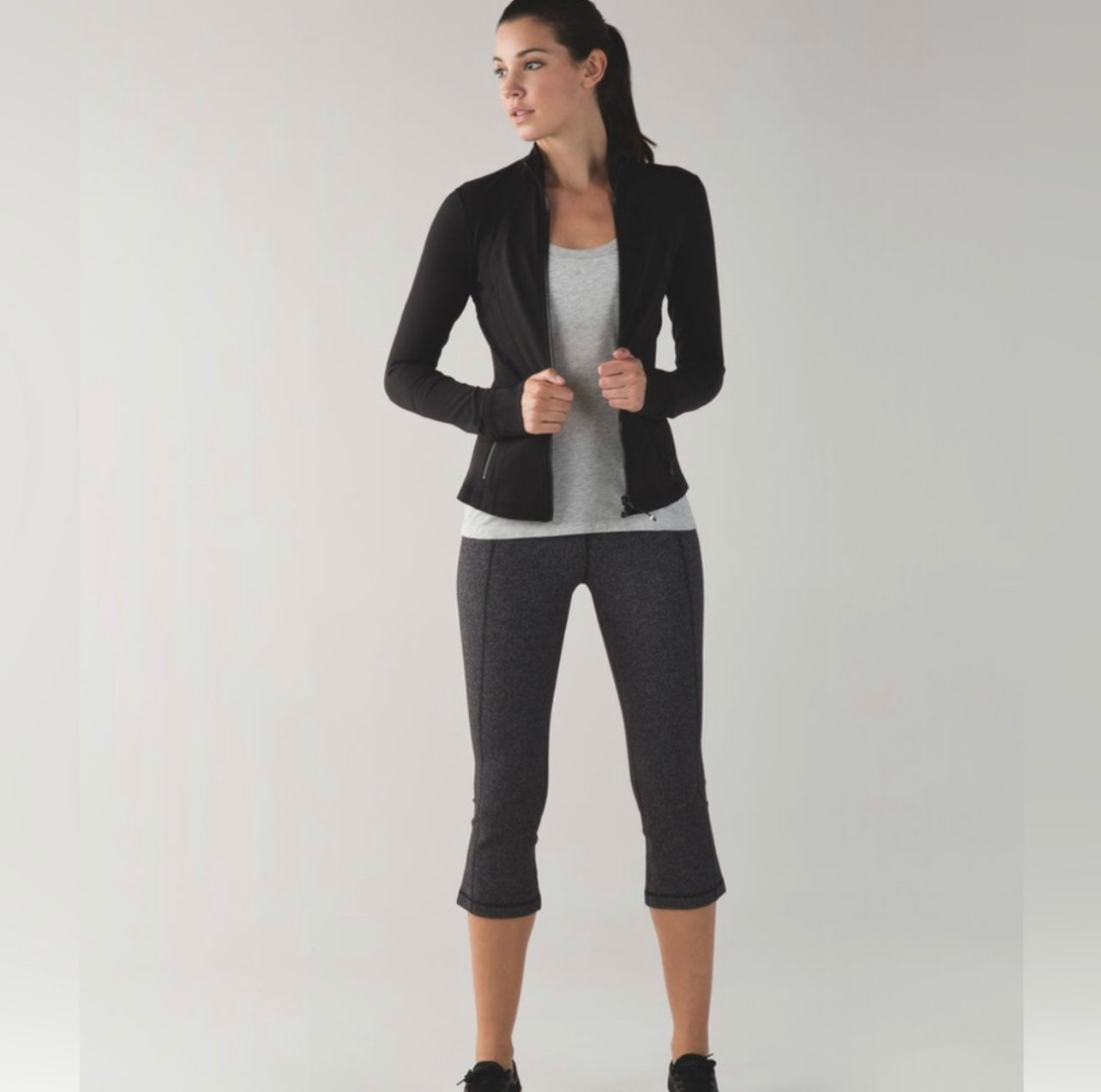 Lululemon Gather & Crow Crop II
Heathered Herringbone Heathered
Black Black